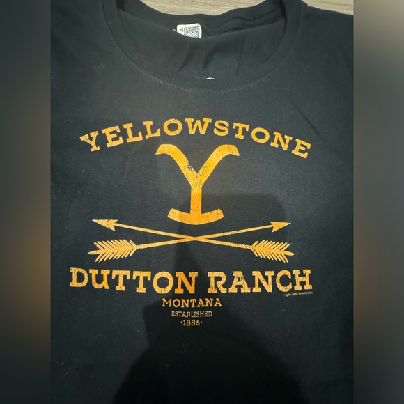 New Yellowstone Dutton Ranch T-Shirt Size M - Picture 4 of 10